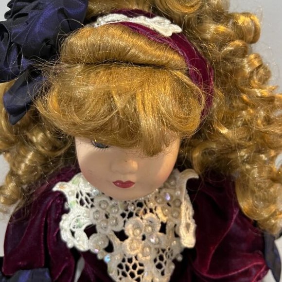 Victorian Collection Limited Edition Melissa Jane Porcelain Doll 1996 - Picture 2 of 7